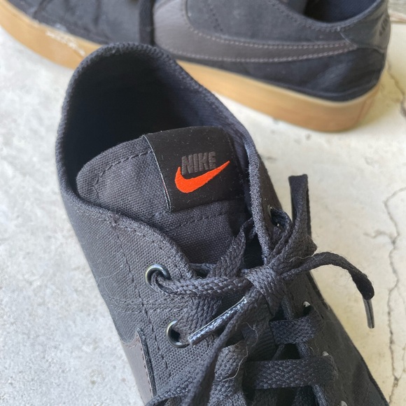 Nike Court Legacy Canvas Black
Gum - Picture 3 of 8